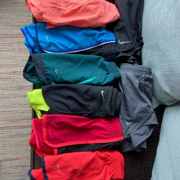 NIKE SHORTS - Picture 4 of 5